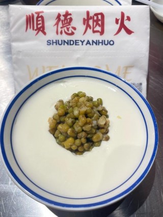 狗狗可以吃双皮奶吗，（狗狗可不可以吃双皮奶）