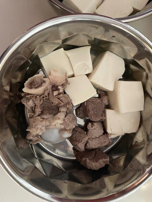 狗狗能不能吃鸭骨头?