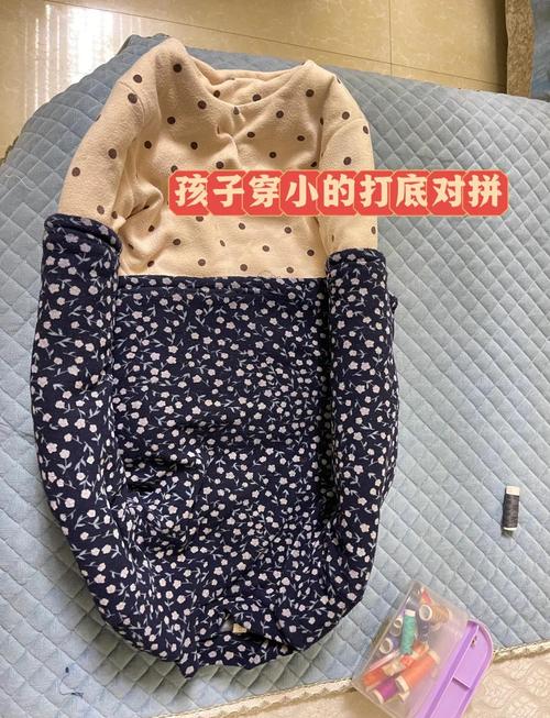 怎么用旧衣服给狗狗做一个窝
