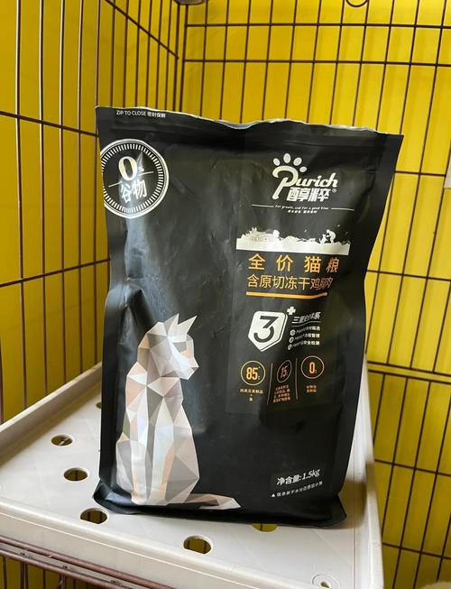 两个月大的加菲猫,吃什么猫粮比较好