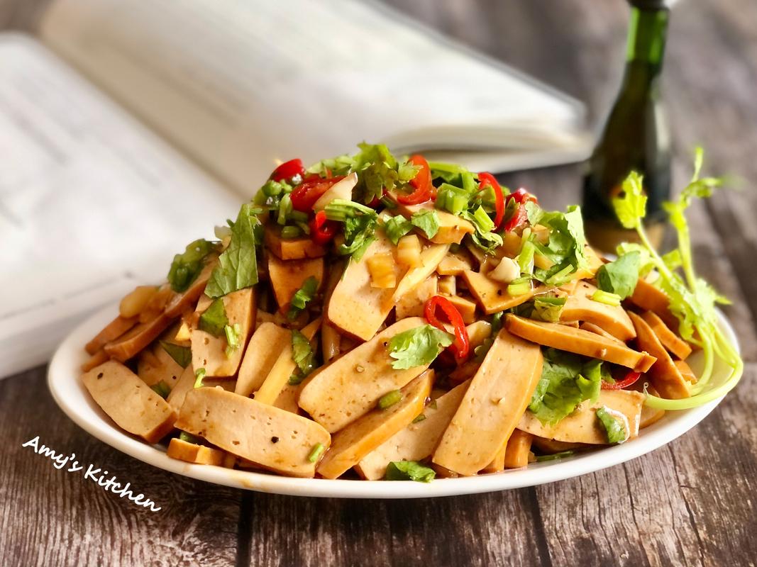 ...豆腐干是他的最爱,青菜也会吃,水果也要吃,这样吃可以吗...