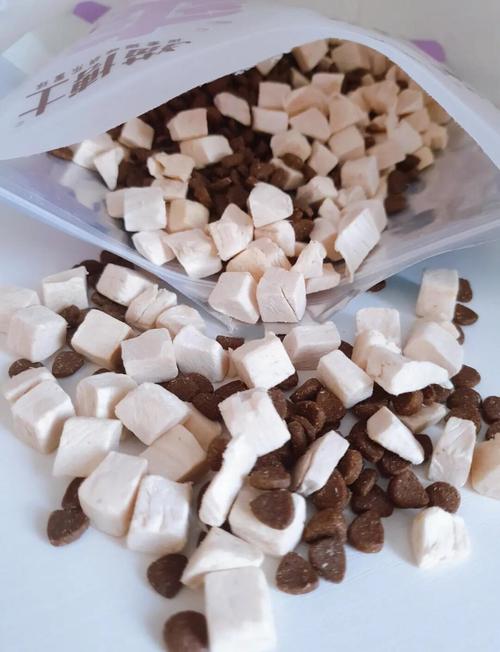 如何自己在家给猫主子制作鸡肉冻干?