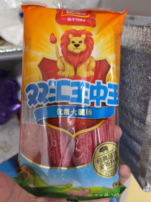 我每天早上给猫咪吃双汇王中王火腿肠好吗?